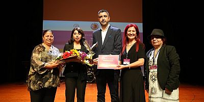 7. Uluslararası Kadın Şiir Festivali Feminİstanbul’da Onur Ödülleri Sahiplerini Buldu 