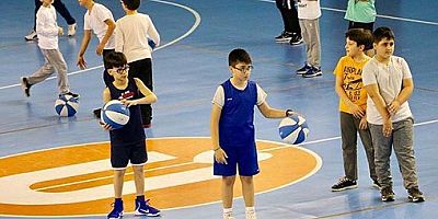 Üsküdar'da Heyecanla beklenen Yaz Spor Okulları Kayıtları Başladı