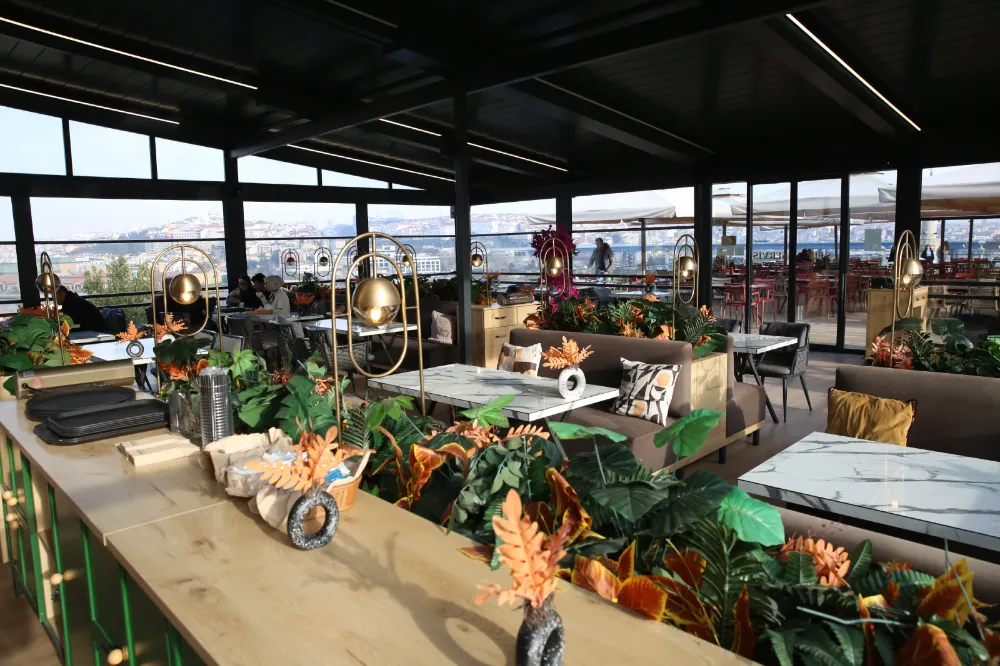 Eşsiz Manzarada Kahve Keyfi