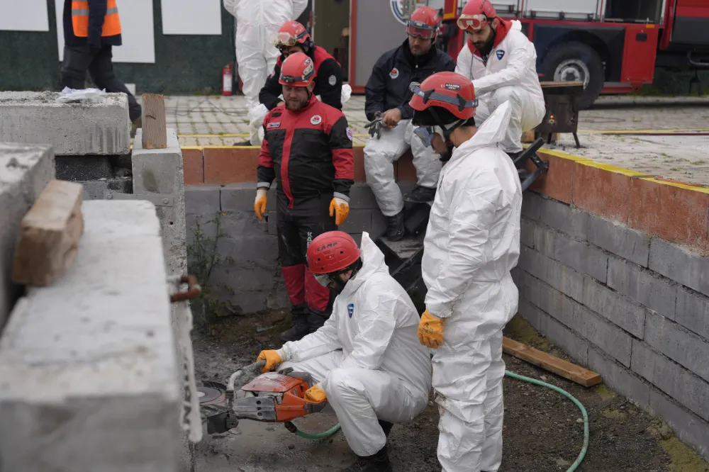 Arama Kurtarma Ekibinden Ağır Seviye Eğitimi
