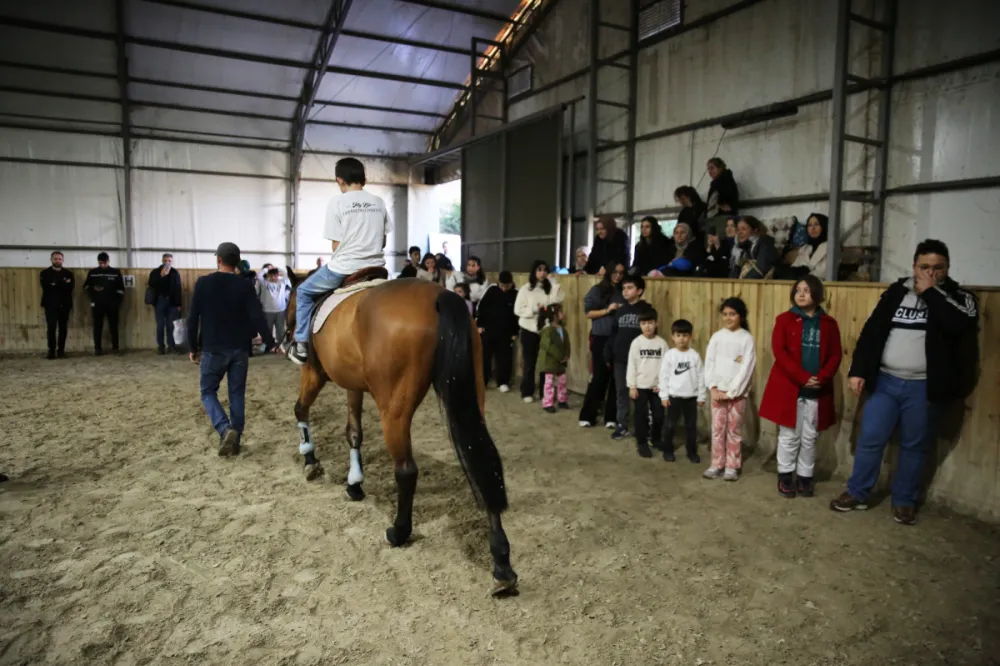 Şehit Ve Gazi Çocuklarına Çok Özel Etkinlik