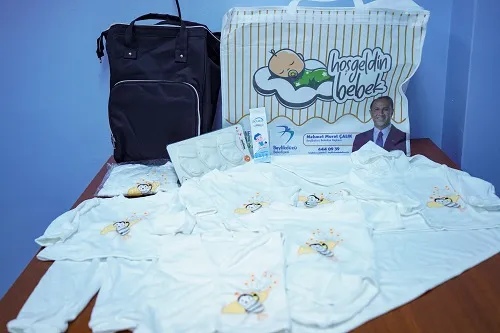 Bebek Bekleyen Ve Yeni Doğmuş Bebeklere Hediye Paketi