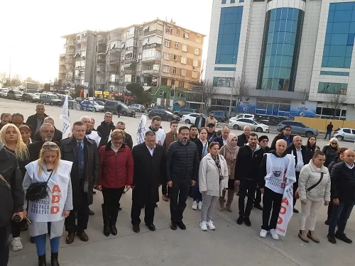 KARTAL ADD DEVRİM ŞEHİTLERİNİ UNUTMADI 
