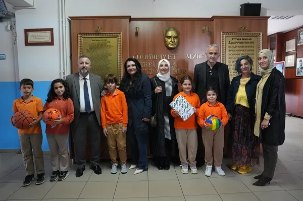 Kartal Belediyesi’nden Öğrencilerle Geri Dönüşüm Seferberliği