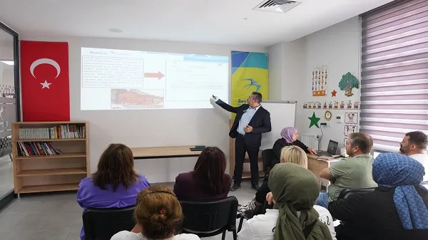 BEYLİKDÜZÜ BELEDİYESİ’NDEN EBEVEYNLERE KENTSEL DÖNÜŞÜM SEMİNERİ