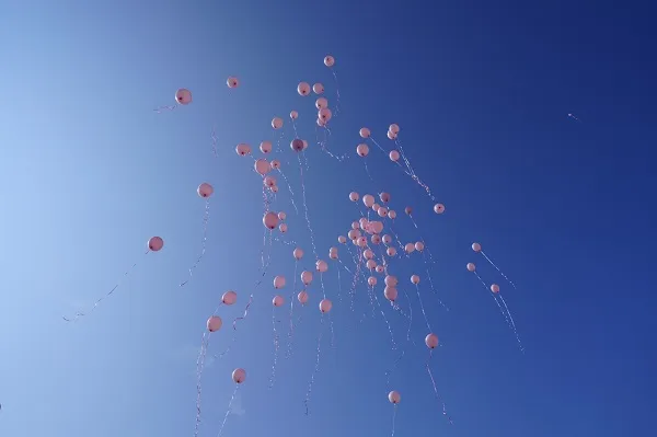Kartal’da Pembe Balonlar Umut İçin Yükseldi