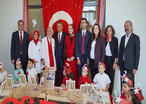 TUZLA YAŞAM AYDINLI, CUMHURİYETİN 102. YILINDA AÇILDI