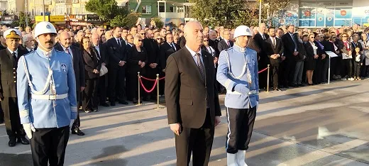 ATATÜRK VEFATININ 87. YILINDA KARTAL’DA GÖZYAŞLARI İLE ANILDI