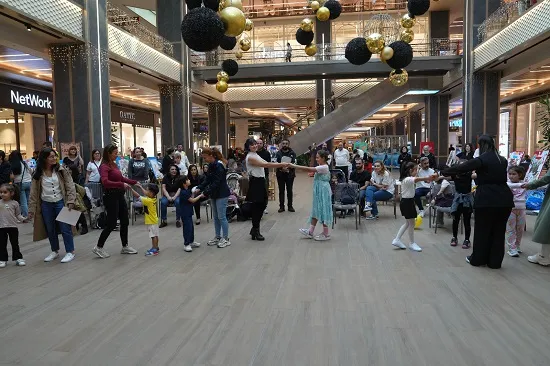 Çocuk Kalbimde Atatürk