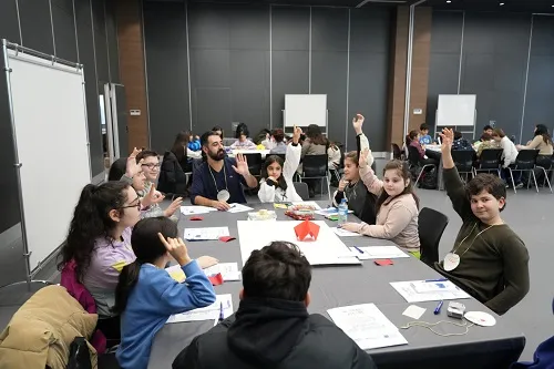 Çocuk Meclisi’nin Yeni Dönem Çalışmaları Başladı