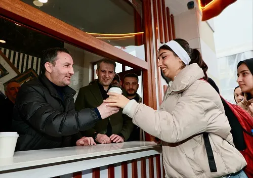 İlk Kahveleri Başkan Ali Tombaş İkram Etti 