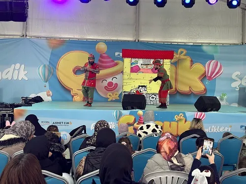 Çocuk Şenlikleri Başladı