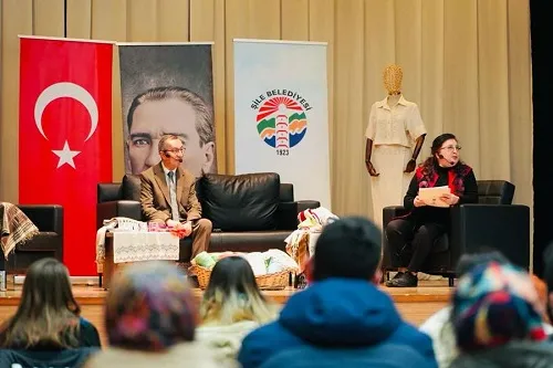 Dokuma Sanatına Işık Tutan Söyleşi