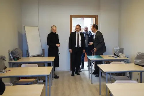 BEYLİKDÜZÜ BELEDİYESİ’NDEN HATAY DEFNE’YE ETÜT MERKEZİ