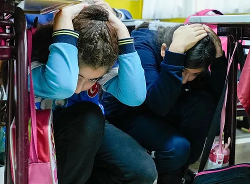 Öğrencilere Deprem Tatbikatı 