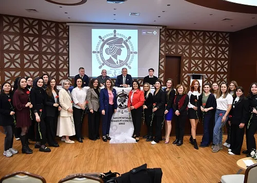 Denizci Türk Kadınların İlk Derneği Kuruldu