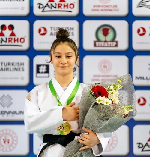 SEMA NUR YÜKSEL’DEN AVRUPA ŞAMPİYONLUĞU