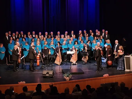 TÜRK SANAT MÜZİĞİ KOROSU SANATSEVERLERLE BULUŞTU