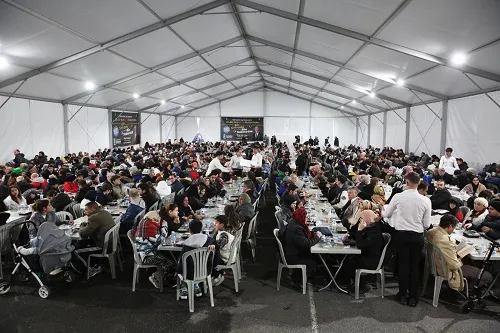 Binlerce Vatandaş Eyüpsultan’da Dev İftar Sofrasında Buluşuyor