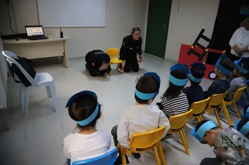 Kreş Öğrencilerine Sivil Savunma Günü’nde Afet Eğitimi