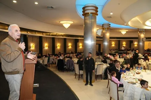 İLK İFTARLARINI BAŞKAN İSMET YILDIRIM’LA BİRLİKTE AÇTILAR 