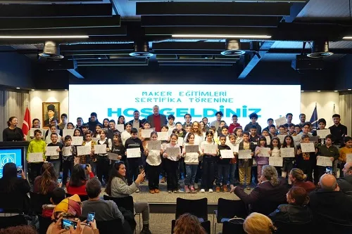 Maker Atölyeleri İlk Mezunlarını Verdi