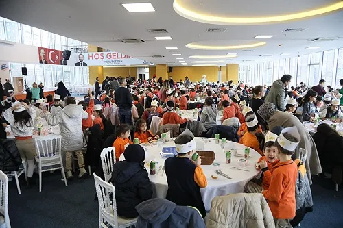 ÇOCUKLARA ÖZEL TEKNE ORUCU İFTARI DÜZENLENDİ