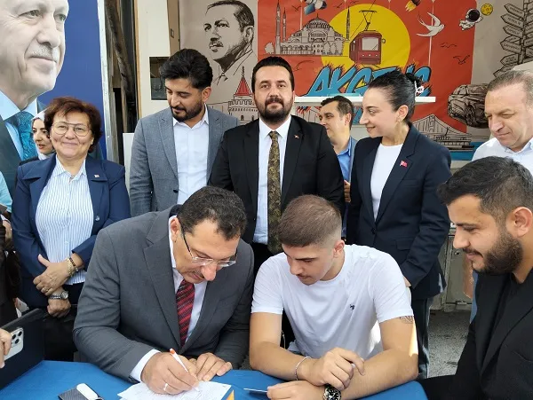 AK PARTİ GENEL BAŞKAN YARDIMCISINDAN OTO SANAYİ SİTESİNE ZİYARET